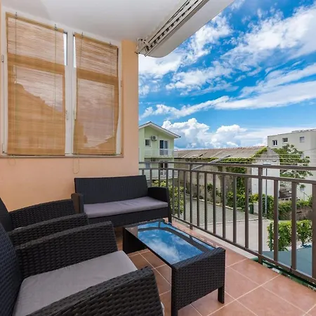 Appartamento Matko Makarska